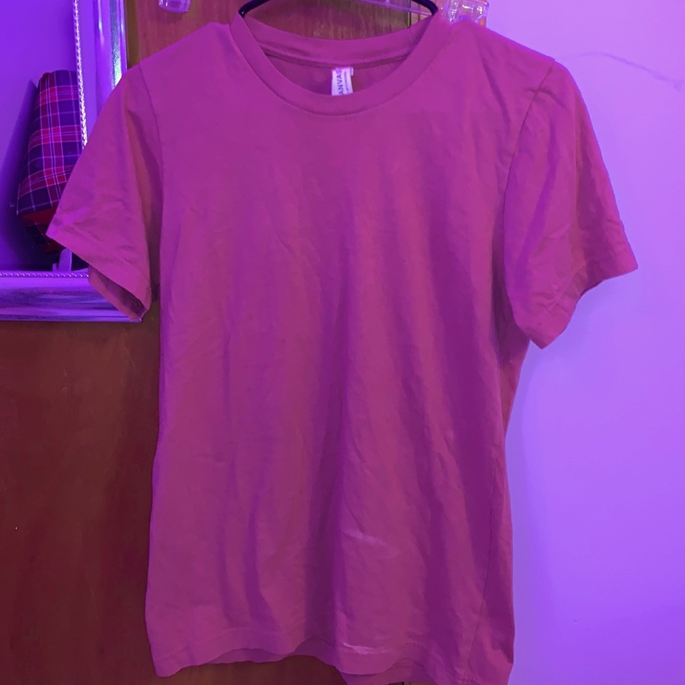 cute regular tee from bella canvas size small